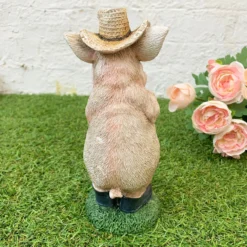 Darthome Limited Resin Pig With Spade Ornament 21cm -Darthome Limited 12 aa204814 f1af 4027 b71f 060ea8973206
