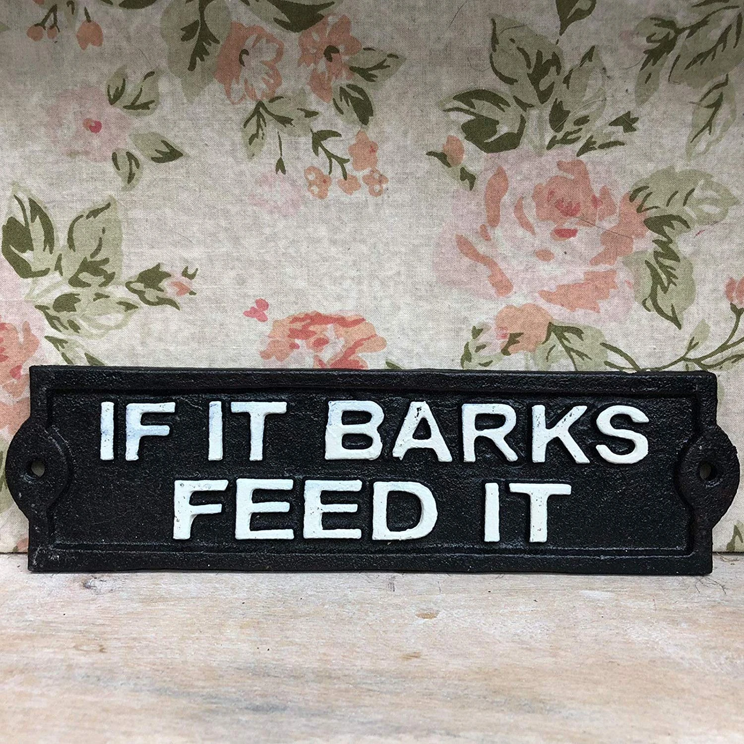 Darthome Limited If It Barks Feed It Cast Iron Wall Sign 1 Darthome Limited If It Barks Feed It Cast Iron Wall Sign