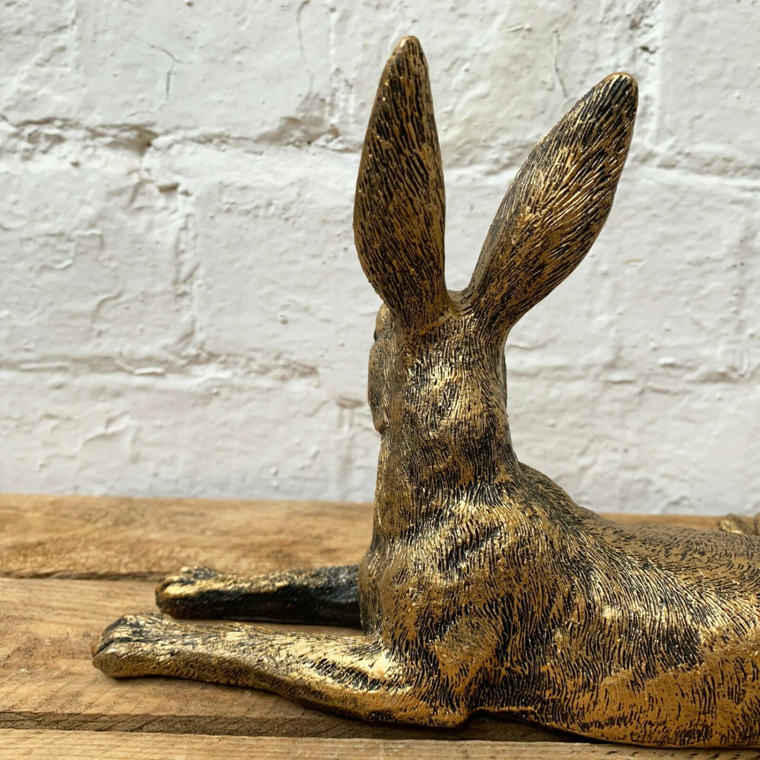 Darthome Limited Resin Gold Lying Hare Sculpture 24cm 5 Darthome Limited Resin Gold Lying Hare Sculpture 24cm - Image 5