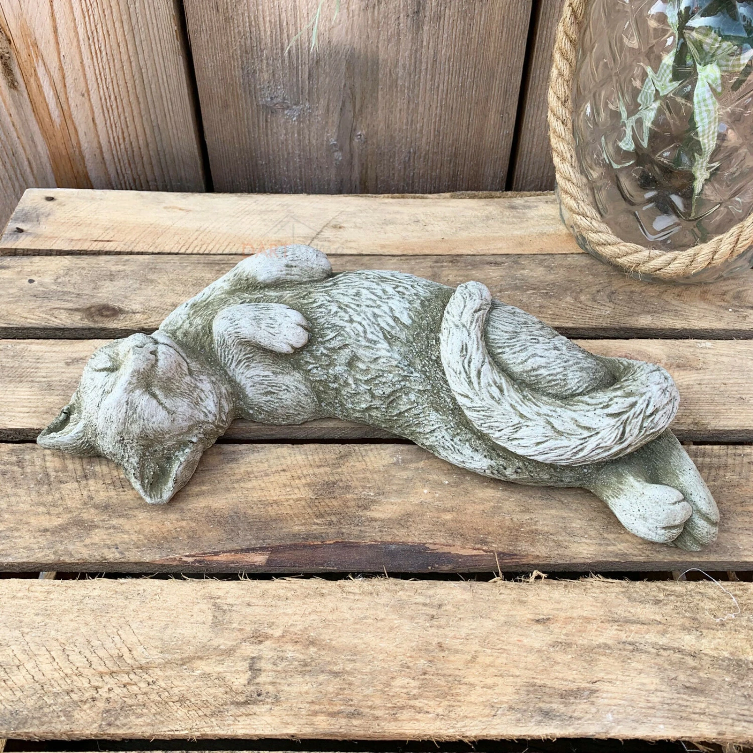 Darthome Limited Stone Lying Cat Garden Ornament 32cm 1 Darthome Limited Stone Lying Cat Garden Ornament 32cm