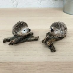 Darthome Limited Miniature Pair Of Hedgehogs On Branch