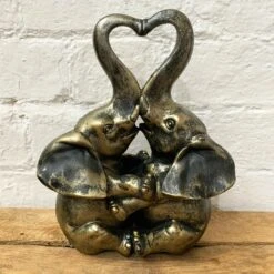 Darthome Limited Distressed Gold Resin Love Elephant Ornament
