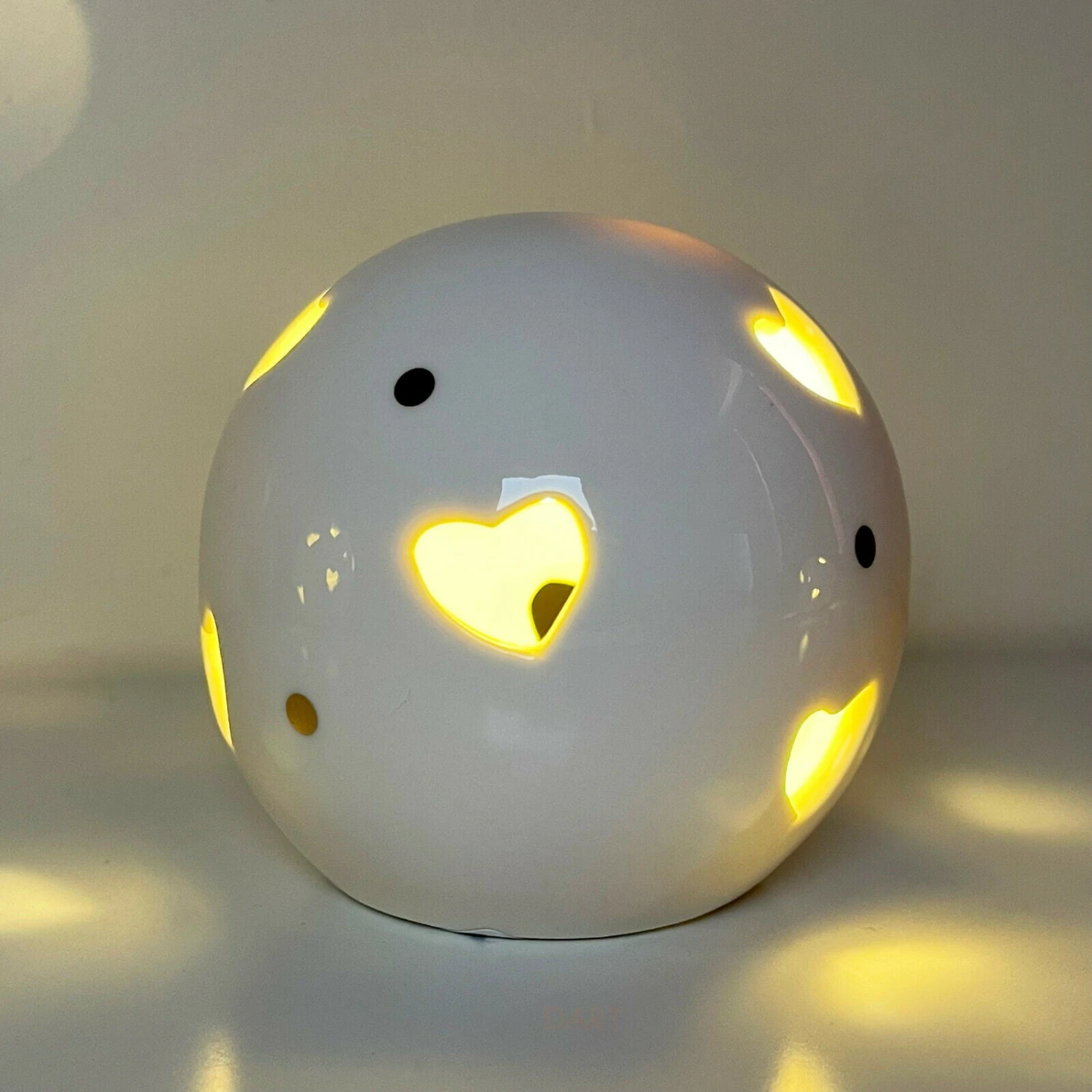 Darthome Limited Set Of 3 LED Light Up Love Heart Globe Ball Decorations 2 Darthome Limited Set Of 3 LED Light Up Love Heart Globe Ball Decorations - Image 2