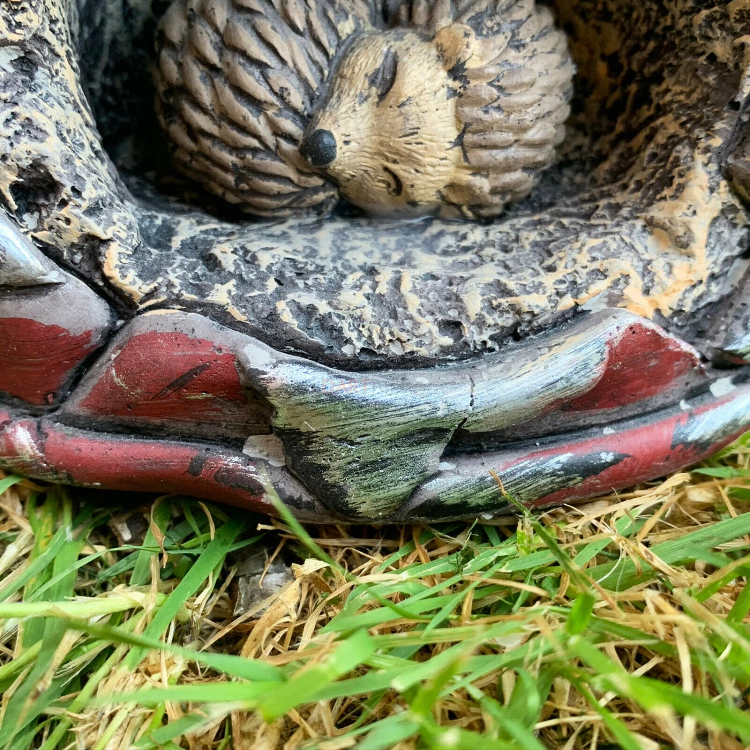 Darthome Limited Cement Red Jug Hedgehog Planter 2 Darthome Limited Cement Red Jug Hedgehog Planter - Image 2