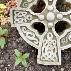 Darthome Limited Stone Round Ancient Celtic Cross Wall Hanging Tile Plaque 17cm -Darthome Limited 46 0c063691 bf22 4030 a3e9 db60d86459c3
