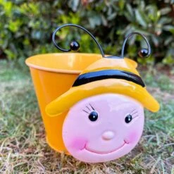 Darthome Limited Set Of 2 Wobble Head Bumble Bee Plant Pots -Darthome Limited 47 a4f370c0 c33a 41dc b93f 49cc0b776ac5