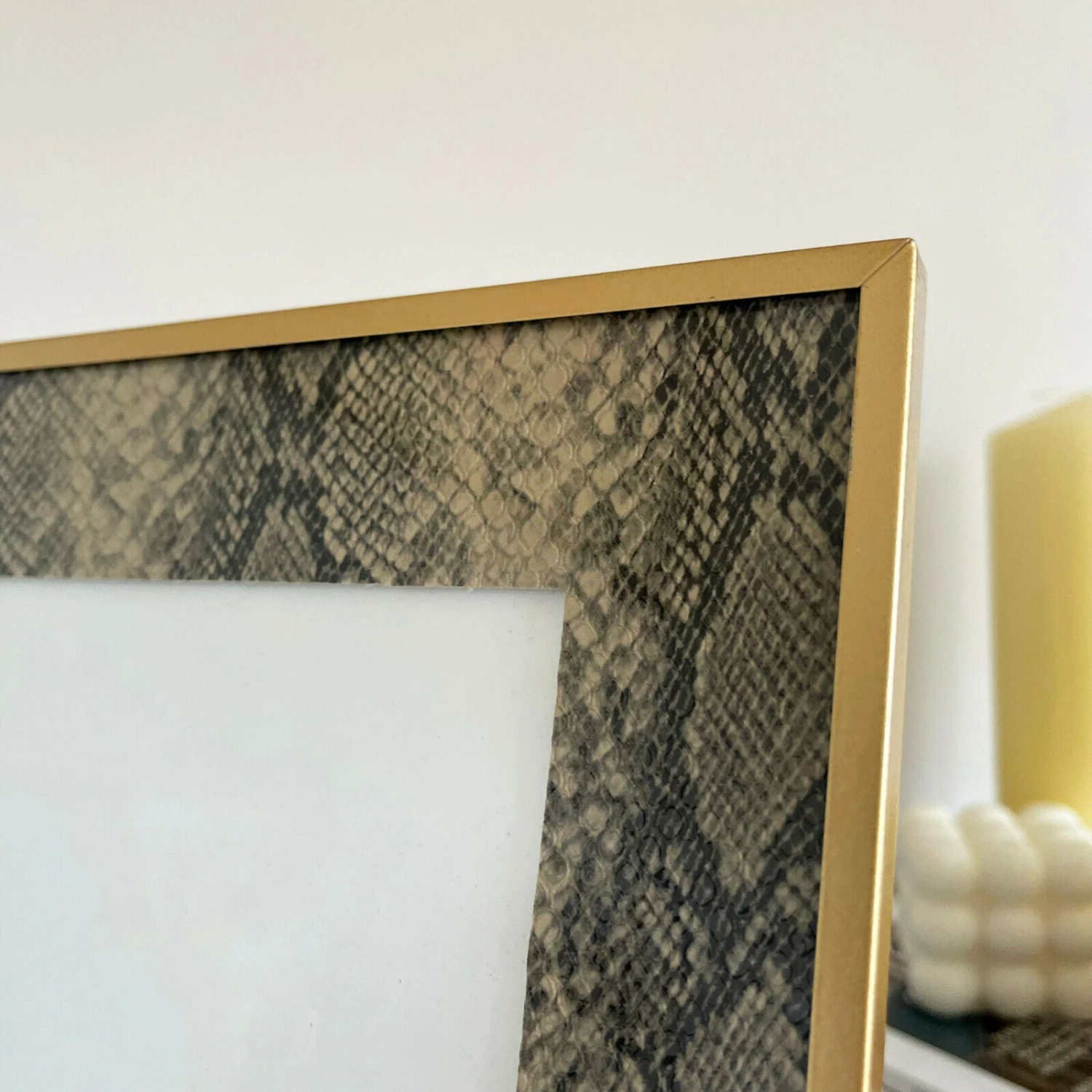 Darthome Limited 5x7" Faux Gold Snakeskin Photo Frame 3 Darthome Limited 5x7" Faux Gold Snakeskin Photo Frame - Image 3