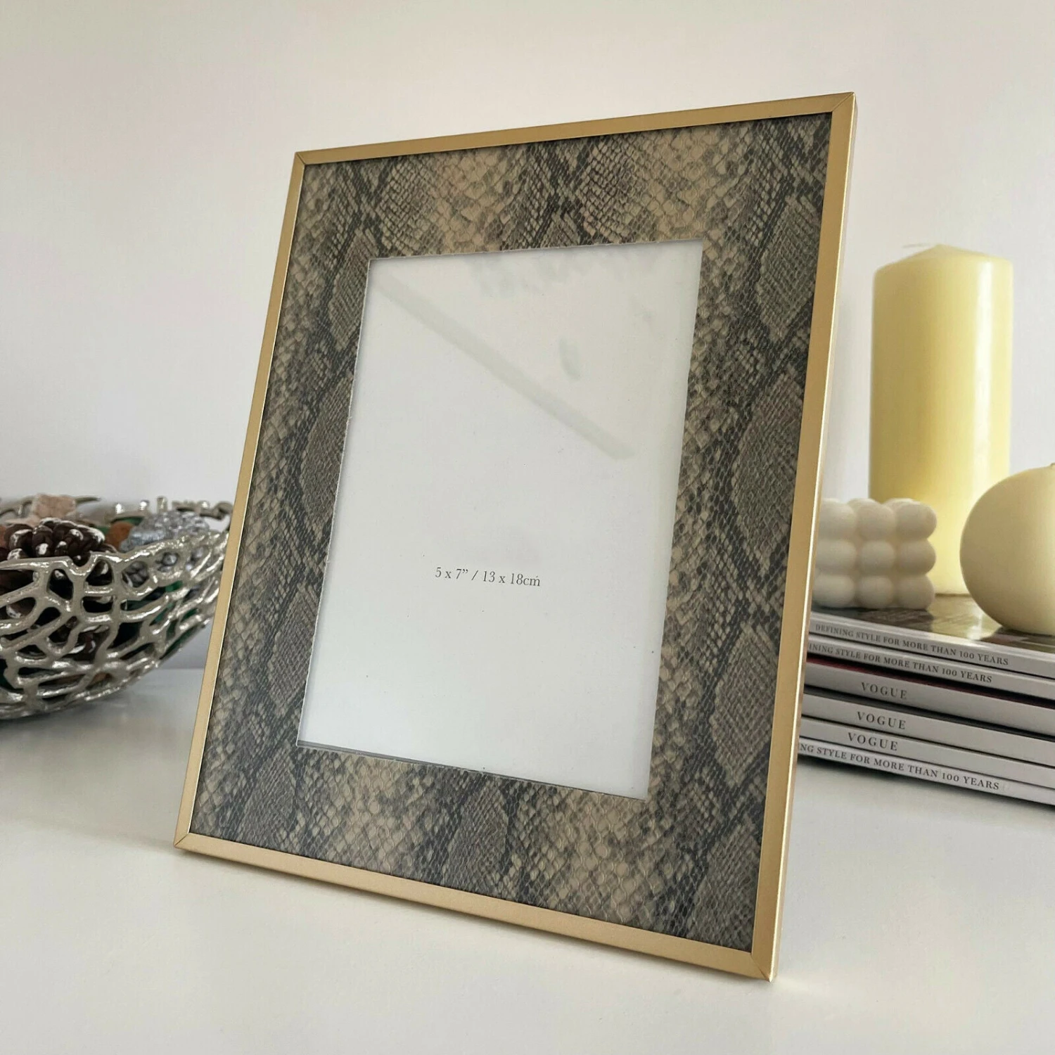Darthome Limited 5x7" Faux Gold Snakeskin Photo Frame 1 Darthome Limited 5x7" Faux Gold Snakeskin Photo Frame