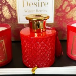 Darthome Limited Winter Berries Christmas Candle Diffuser Gift Set 8 Darthome Limited Winter Berries Christmas Candle Diffuser Gift Set -Darthome Limited IMG 1910copy