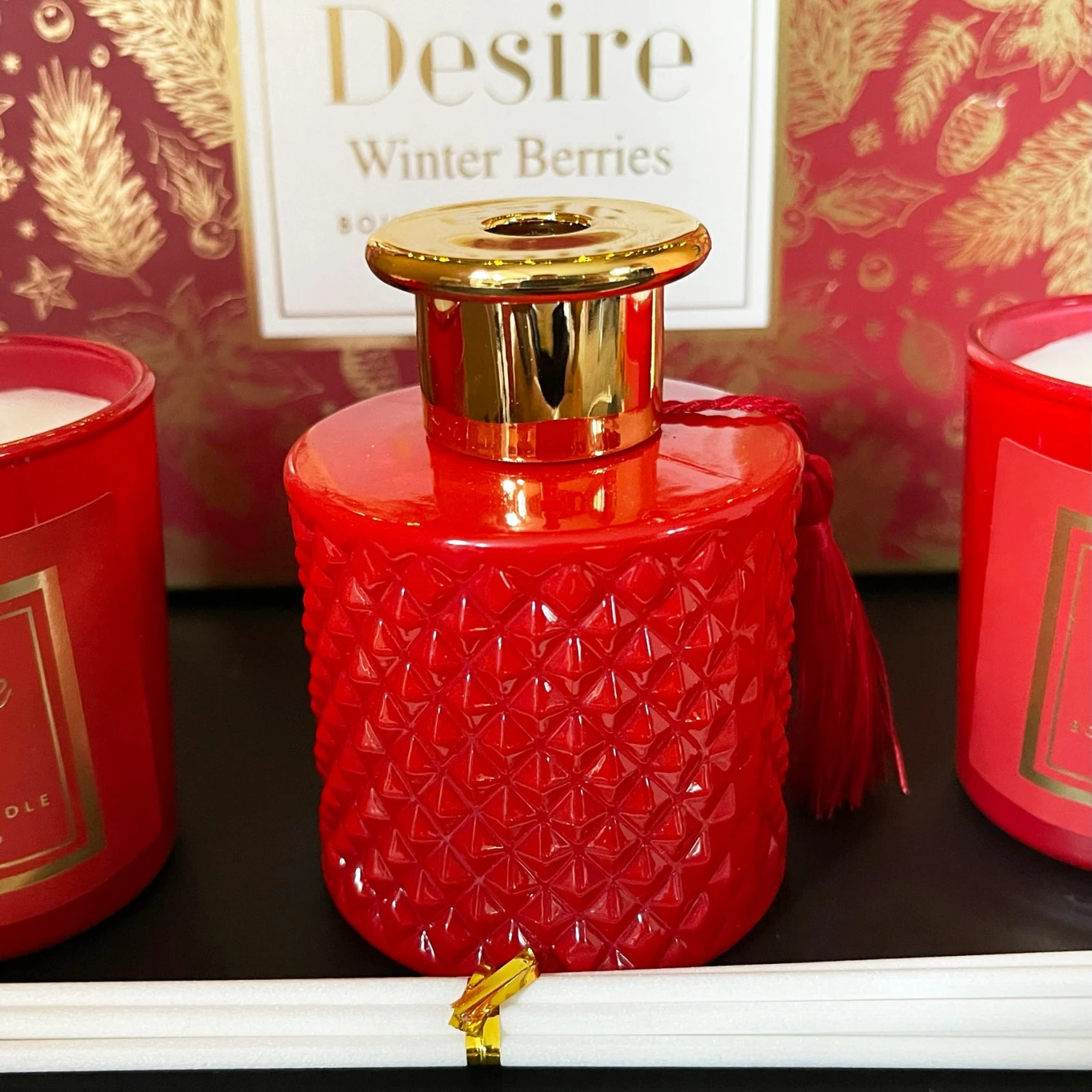 Darthome Limited Winter Berries Christmas Candle Diffuser Gift Set 3 Darthome Limited Winter Berries Christmas Candle Diffuser Gift Set - Image 3