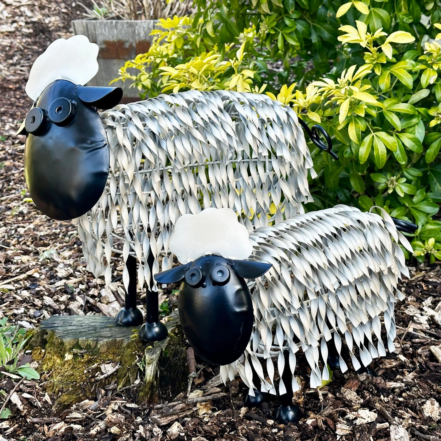 Darthome Limited White Metal Garden Sheep Statue Large 8 Darthome Limited White Metal Garden Sheep Statue Large - Image 8