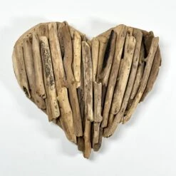 Darthome Limited Driftwood Wall Heart Sculpture