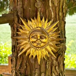 Darthome Limited Gold Smiling Sun Wall Plaque