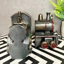 Darthome Limited Resin Train Bookend Set -Darthome Limited IMG E0003 edited3