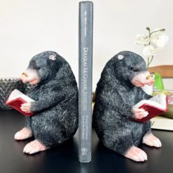 Darthome Limited Black Reading Mole Bookends
