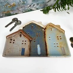 Darthome Limited Ceramic Cottage Houses Decorative Plate 19cm