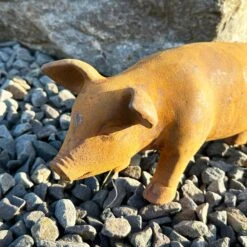 Darthome Limited Rust Cast Iron Pig Garden Statue 31cm -Darthome Limited IMG E0438