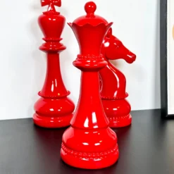 Darthome Limited 3pc Red Giant Chess Statues -Darthome Limited IMG E0512