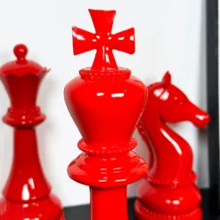 Darthome Limited 3pc Red Giant Chess Statues -Darthome Limited IMG E0514