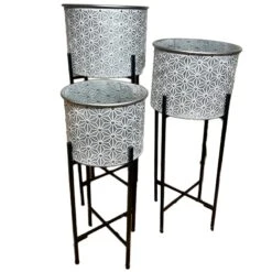 Darthome Limited Set Of 3 Embossed Daisy Chain Drum Planters -Darthome Limited IMG E0722copy