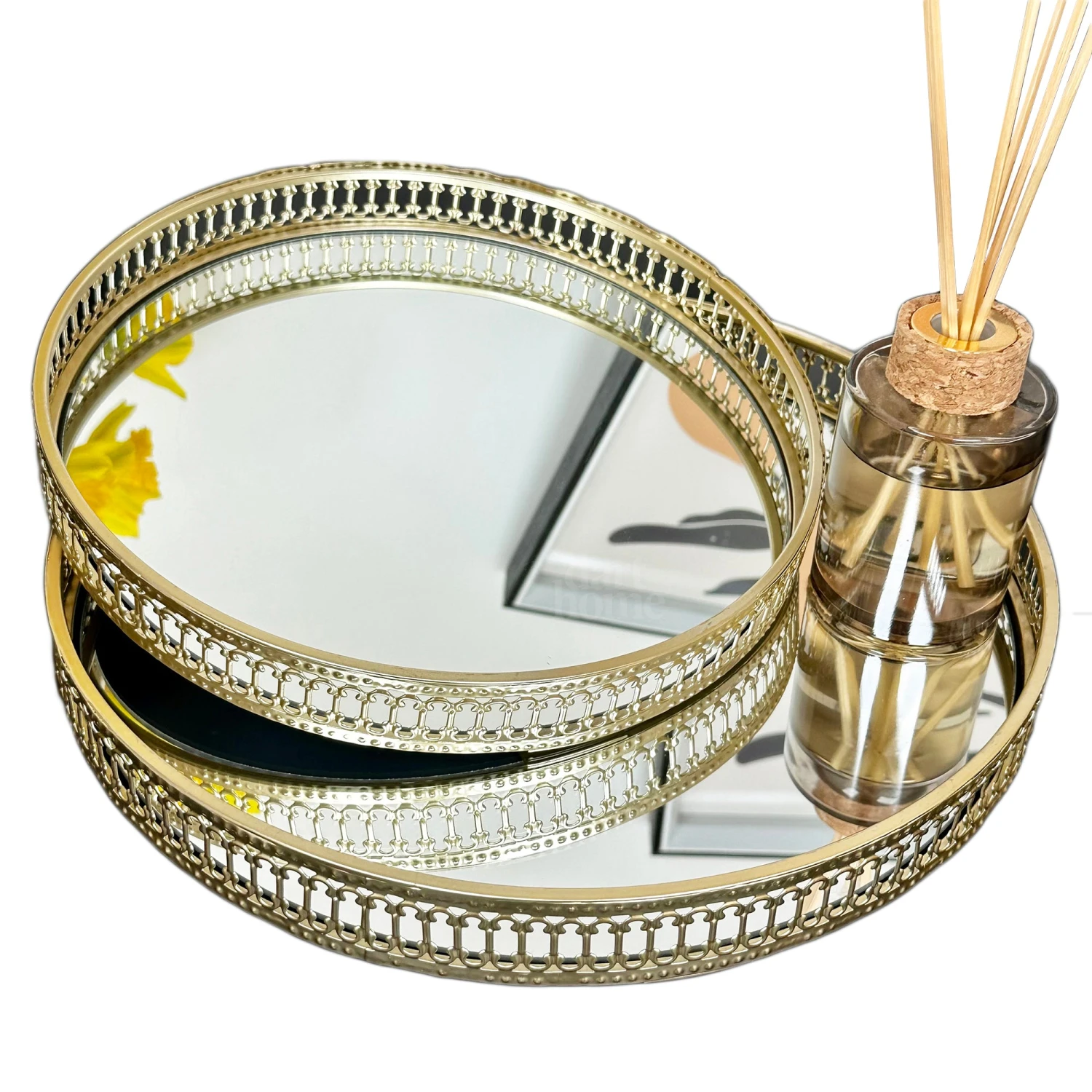 Darthome Limited Set Of 2 Gold Mirror Trays 9 Darthome Limited Set Of 2 Gold Mirror Trays - Image 9