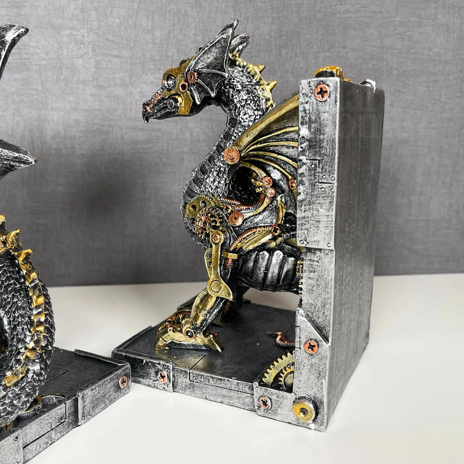 Darthome Limited Large Steampunk Dragon Bookends Set 5 Darthome Limited Large Steampunk Dragon Bookends Set - Image 5