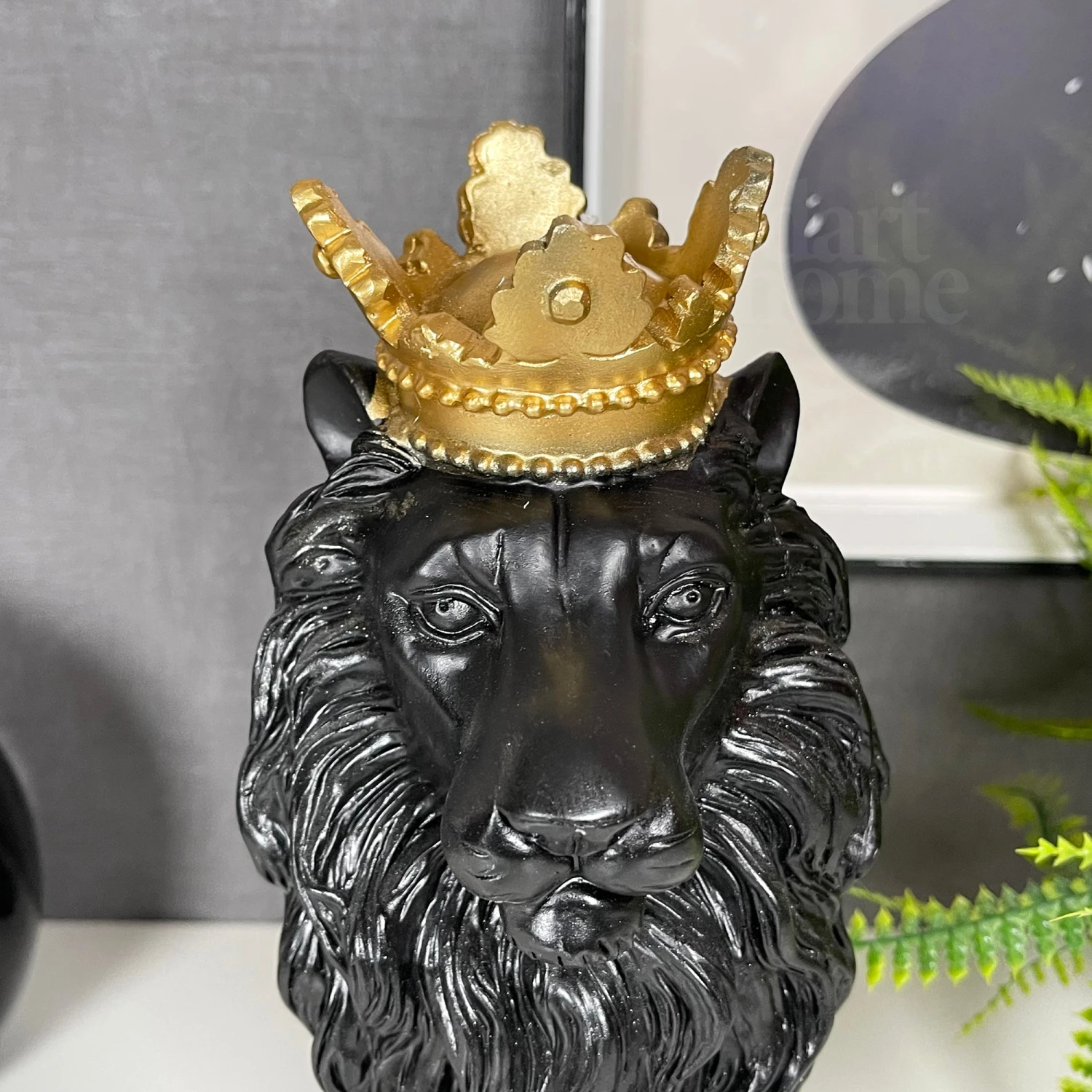 Darthome Limited Black Royal Lion With Gold Crown Statue 13x26x16cm 2 Darthome Limited Black Royal Lion With Gold Crown Statue 13x26x16cm - Image 2