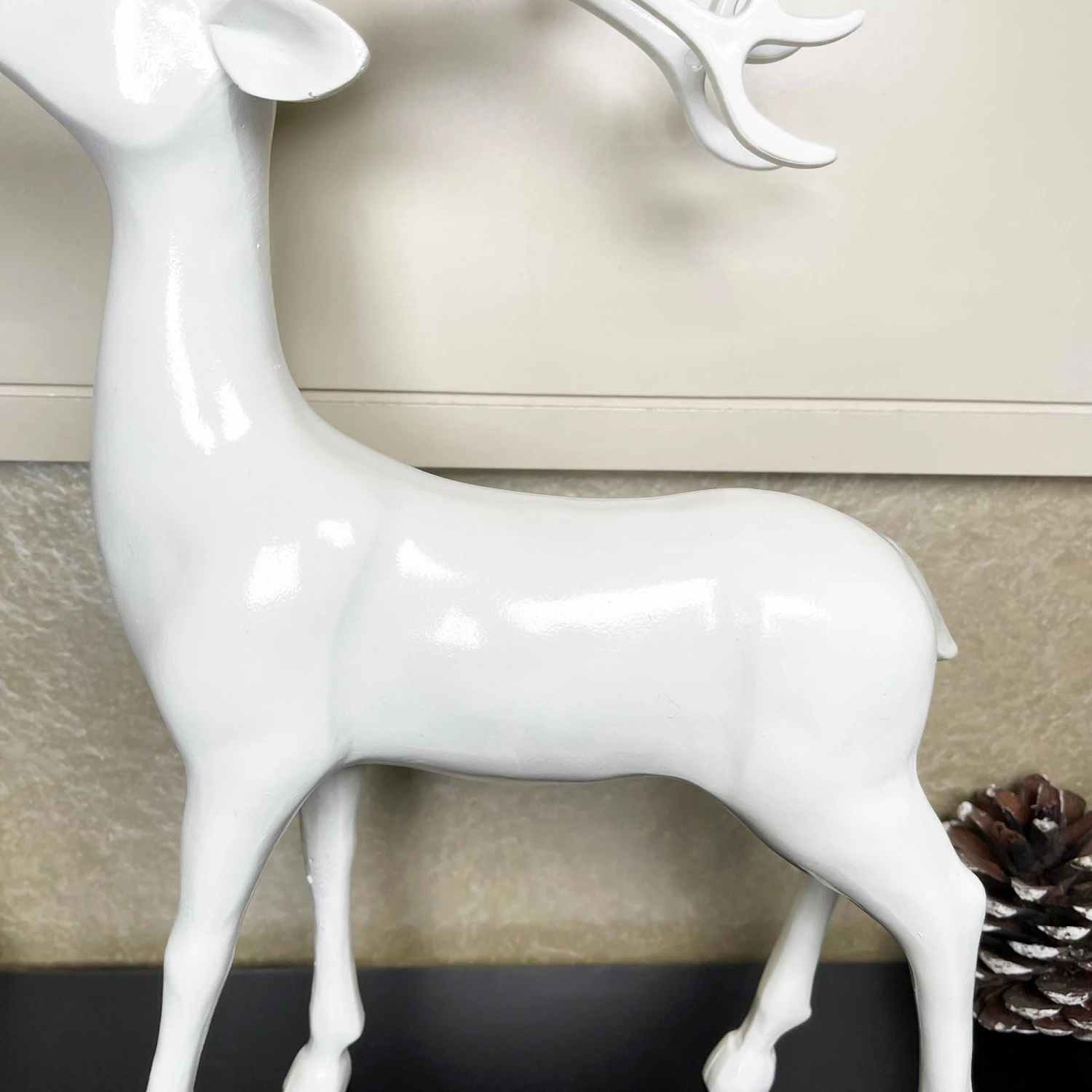 Darthome Limited Nordic Glossy White Stag Ornament 21x32cm 2 Darthome Limited Nordic Glossy White Stag Ornament 21x32cm - Image 2