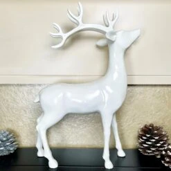 Darthome Limited Nordic Glossy White Stag Ornament 21x32cm 9 Darthome Limited Nordic Glossy White Stag Ornament 21x32cm -Darthome Limited IMG E1163