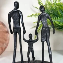 Darthome Limited Cast Iron Walking Family Of 3 Figurine 13 Darthome Limited Cast Iron Walking Family Of 3 Figurine -Darthome Limited IMG E1206