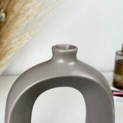 Darthome Limited Oval Donut Vases 23 Darthome Limited Oval Donut Vases -Darthome Limited IMG E1228 de17fb00 3941 4c2f b8a6 c0d8e4564da1