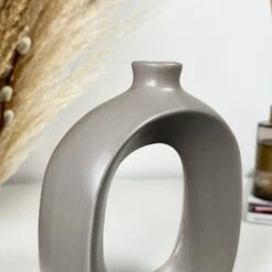 Darthome Limited Oval Donut Vases 25 Darthome Limited Oval Donut Vases -Darthome Limited IMG E1231 fbe76193 1845 4e94 931f 345e9a94c20c