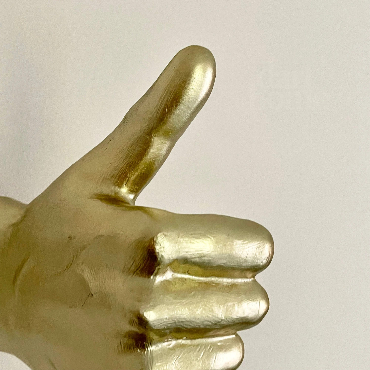 Darthome Limited Gold Thumbs Up Wall Decoration 2 Darthome Limited Gold Thumbs Up Wall Decoration - Image 2