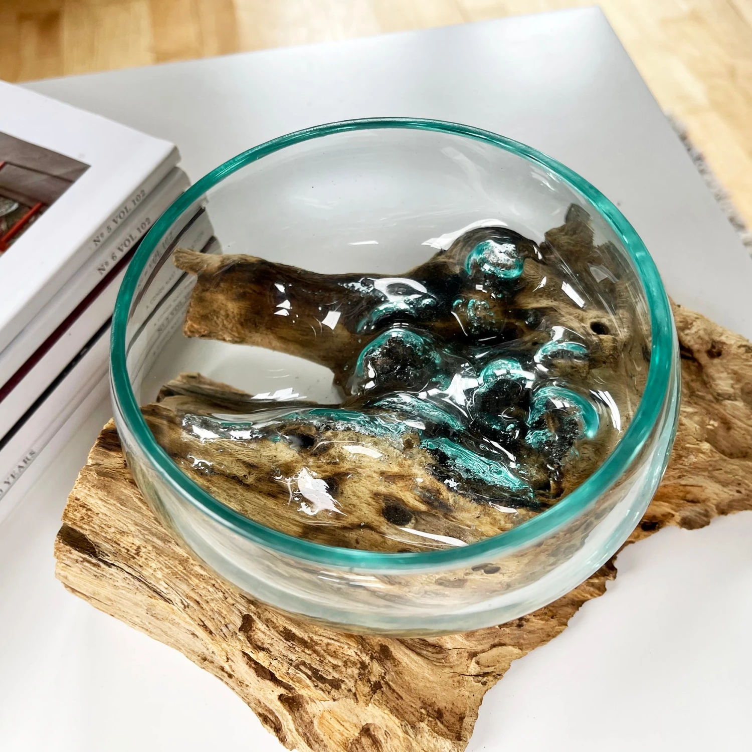 Darthome Limited Molten 12cm Fruit Bowl On Teak Root Stand 3 Darthome Limited Molten 12cm Fruit Bowl On Teak Root Stand - Image 3