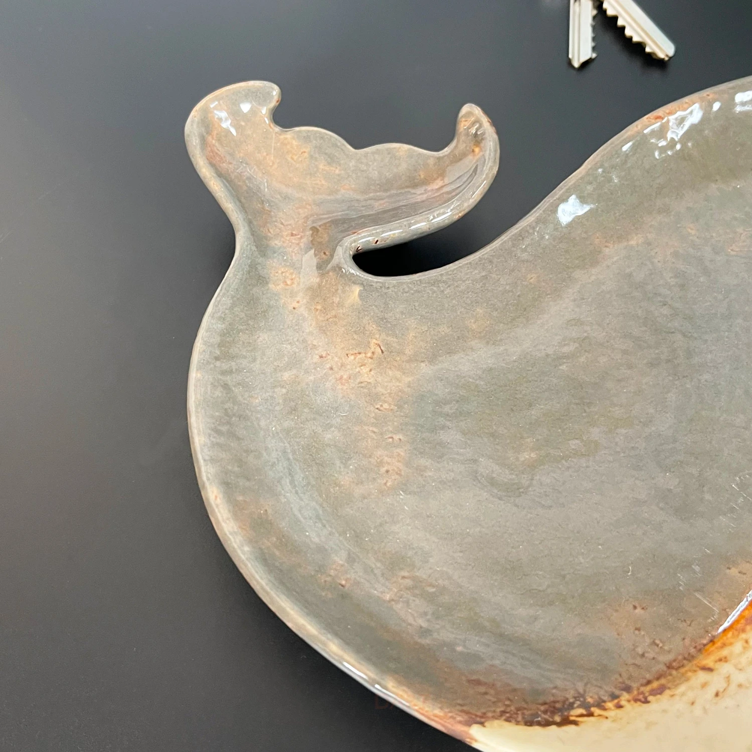 Darthome Limited Ceramic Whale Decorative Plate 3 Darthome Limited Ceramic Whale Decorative Plate - Image 3