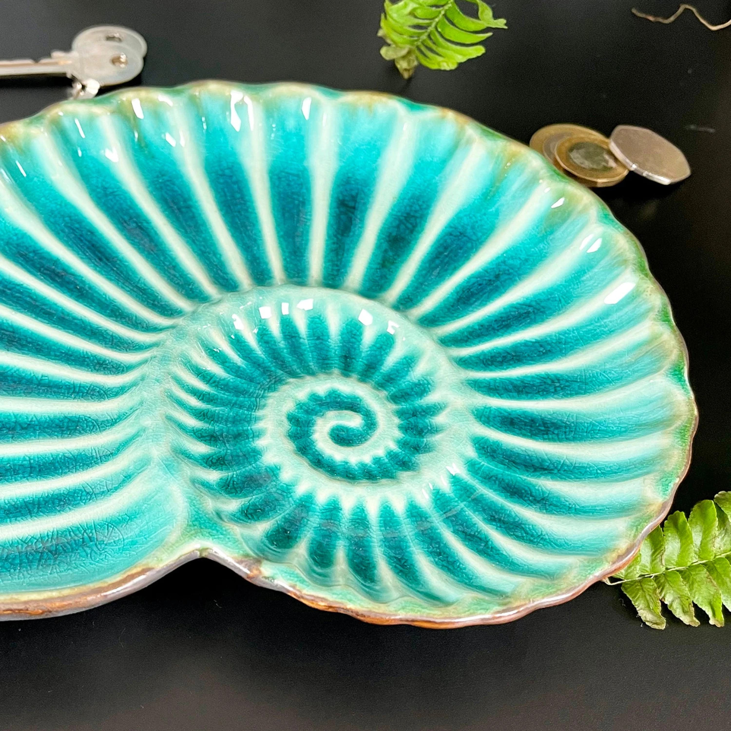 Darthome Limited Ceramic Teal Blue Sea Shell Decorative Trinket Dish 2 Darthome Limited Ceramic Teal Blue Sea Shell Decorative Trinket Dish - Image 2