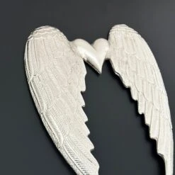 Darthome Limited Silver Angel Wings With Heart Deco -Darthome Limited IMG E1789