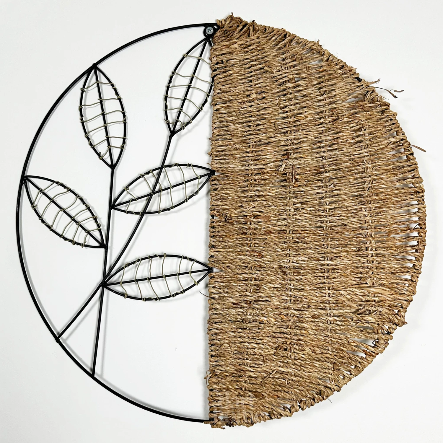 Darthome Limited Woven Rattan Leaf Wall Deco 50x50cm 1 Darthome Limited Woven Rattan Leaf Wall Deco 50x50cm