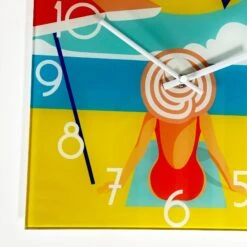 Darthome Limited South Beach Lounging Glass Wall Clock 11 Darthome Limited South Beach Lounging Glass Wall Clock -Darthome Limited IMG E1848