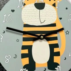 Darthome Limited Round Tiger Childrens Wall Clock -Darthome Limited IMG E2143