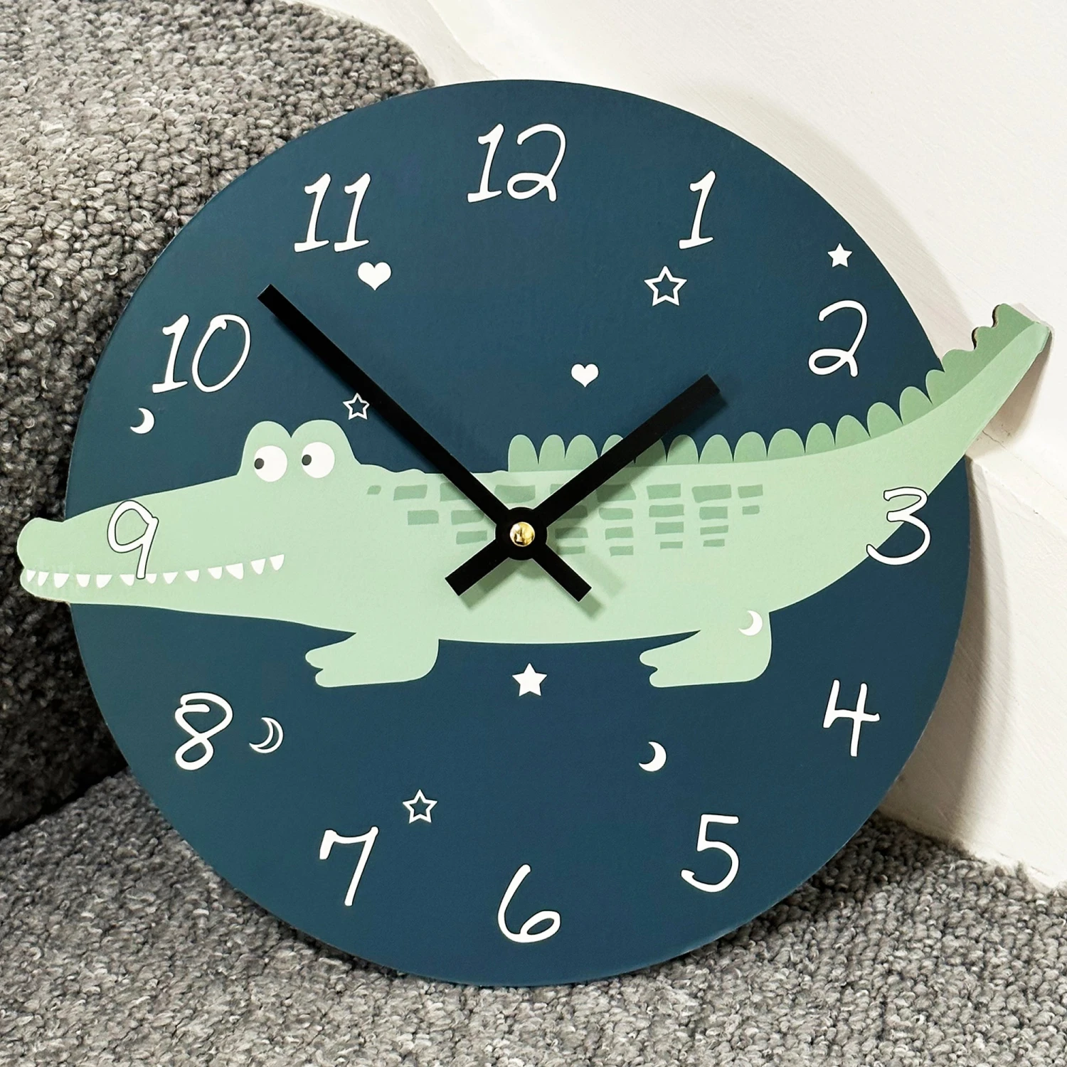 Darthome Limited Round Crocodile Childrens Wall Clock 1 Darthome Limited Round Crocodile Childrens Wall Clock