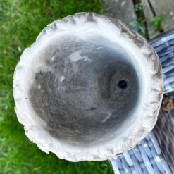 Darthome Limited Stone Elf Queen Planter 13x20cm -Darthome Limited IMG E2761