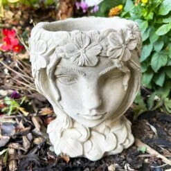 Darthome Limited Stone Elf Queen Planter 13x20cm