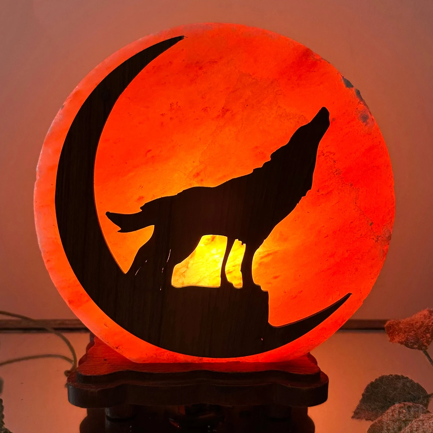 Darthome Limited Howling Fox Himalayan Salt Lamp 1 Darthome Limited Howling Fox Himalayan Salt Lamp