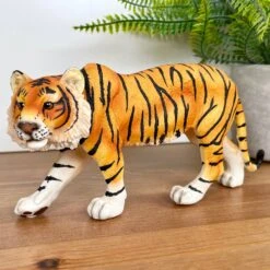 Darthome Limited Orange African Tiger Ornament