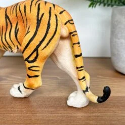 Darthome Limited Orange African Tiger Ornament -Darthome Limited IMG E3084