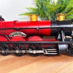 Darthome Limited Red Steam Train Model Onament -Darthome Limited IMG E3094