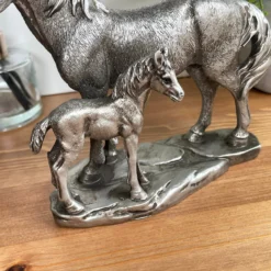 Darthome Limited Silver Horse & Foal Ornament -Darthome Limited IMG E3146