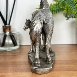 Darthome Limited Silver Horse & Foal Ornament -Darthome Limited IMG E3150