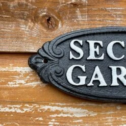 Darthome Limited Secret Garden Black Cast Iron Sign 8 Darthome Limited Secret Garden Black Cast Iron Sign -Darthome Limited IMG E3498